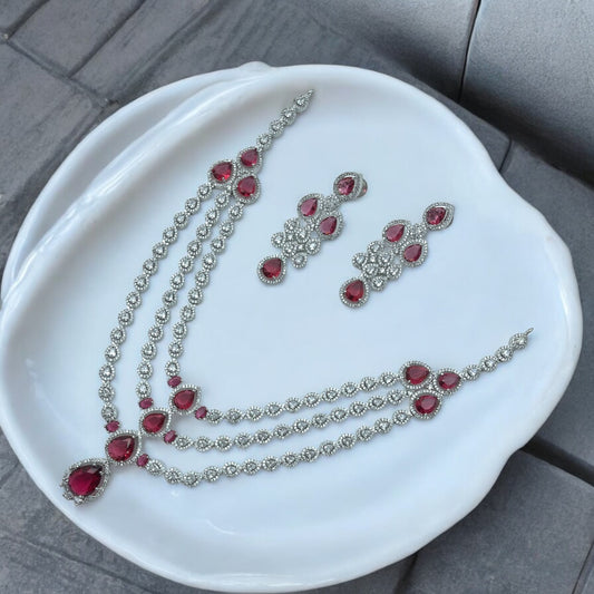 Regal Reverie Necklace Set