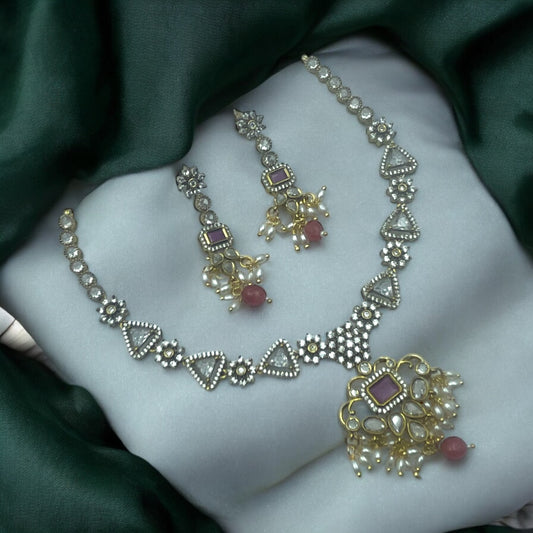 Maharani Vilas Necklace Earrings Set