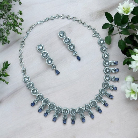 π "Neela Binduvali" Necklace Set π