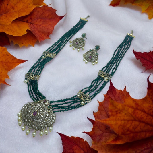 💚 "Mehreen Grace" Necklace Set 💚