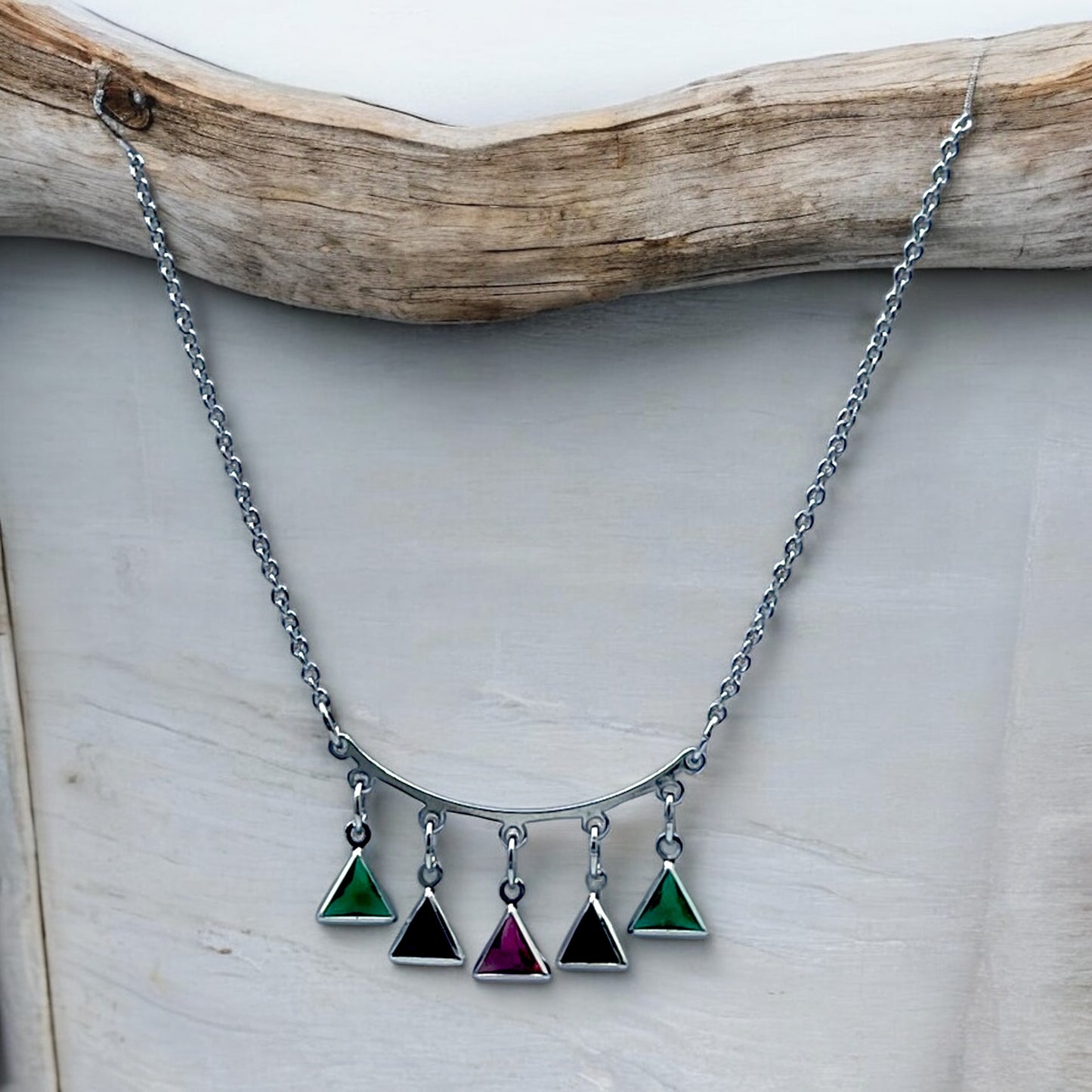 ✨ "Tribhuj Rang" Necklace ✨