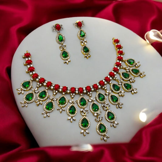 "Regal Harmony" Necklace Set ❤️💚✨