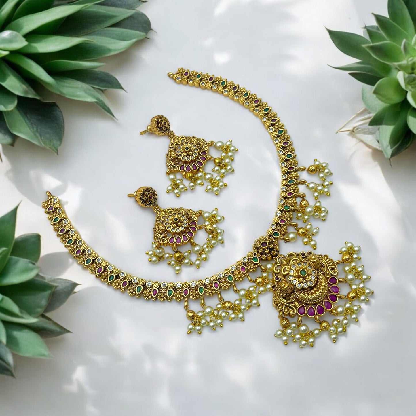 Kanakshree Necklace Set