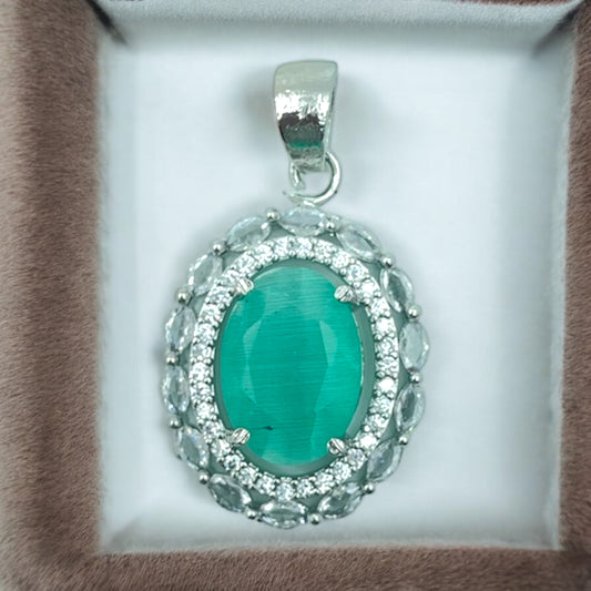 "Ocean Mist" Pendant 💚💎