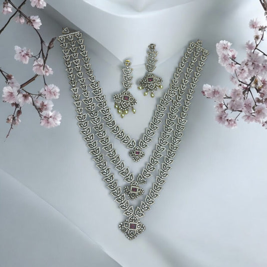 Majestic Radiance Necklace Set