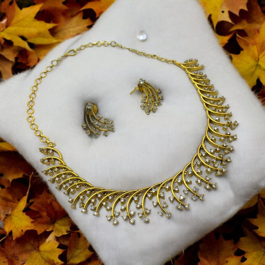 ð "Aurelia" Leaf Necklace Set ð