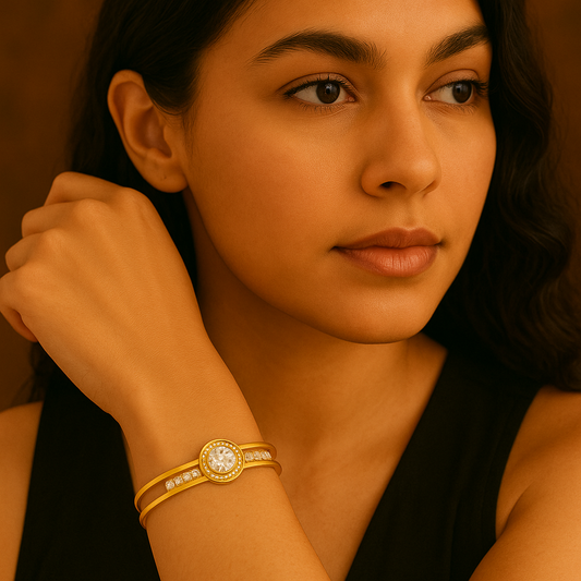 ✨🤍 "Radiant Halo Cuff" Bracelet 🤍✨