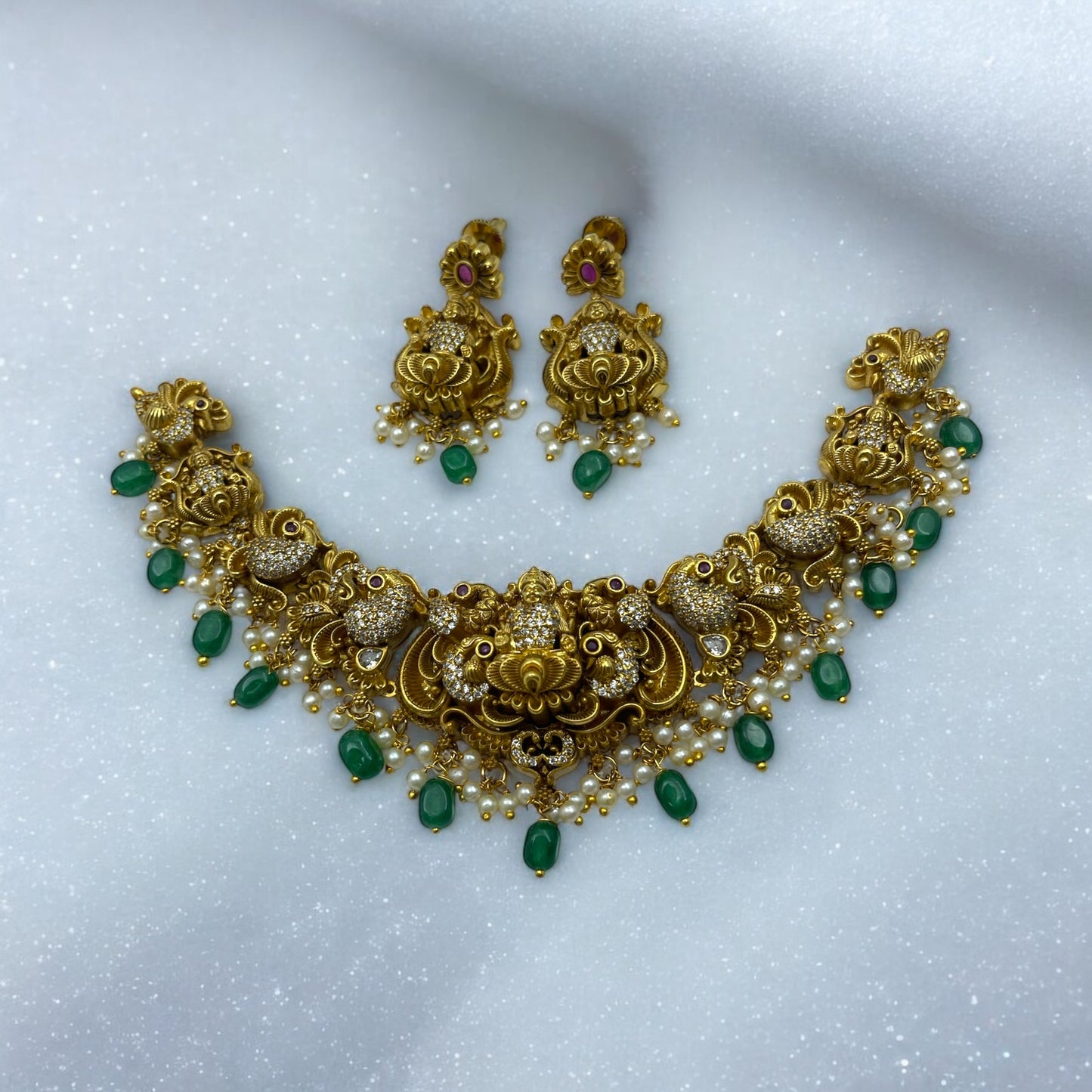Temple Heritage Choker Set