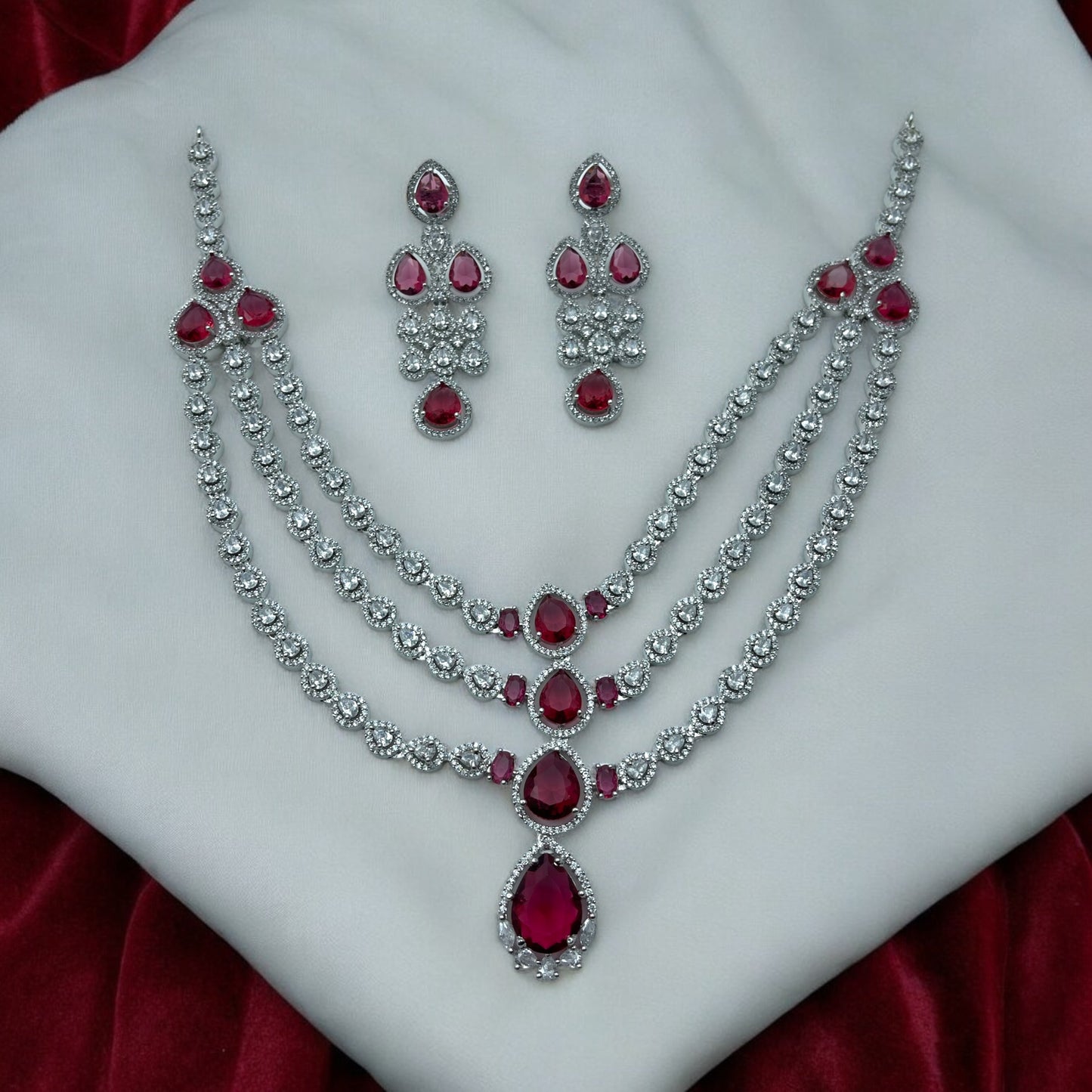 Regal Reverie Necklace Set
