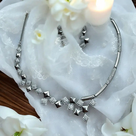 Stellar Geometric Necklace Set