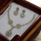 "Vintage Bloom" Necklace Set 🍂✨