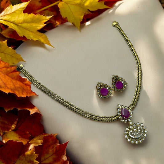 💜 "Royal Glow" Necklace Set 💜