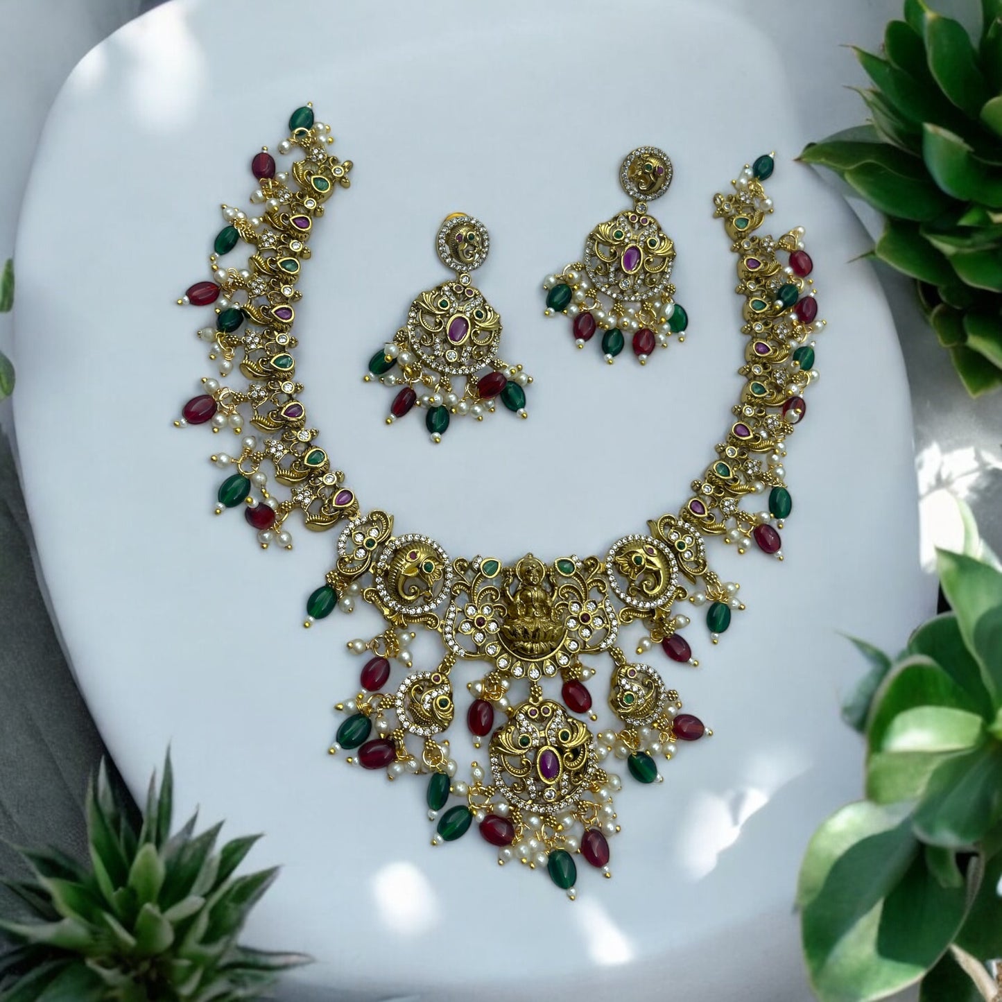 ✨ "Mayura Kundan" Necklace Set