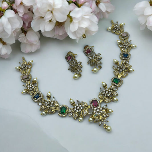 Elysian Bloom Necklace Set