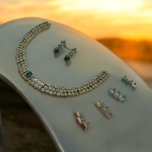 LuxeSwitch – Interchangeable Necklace Set