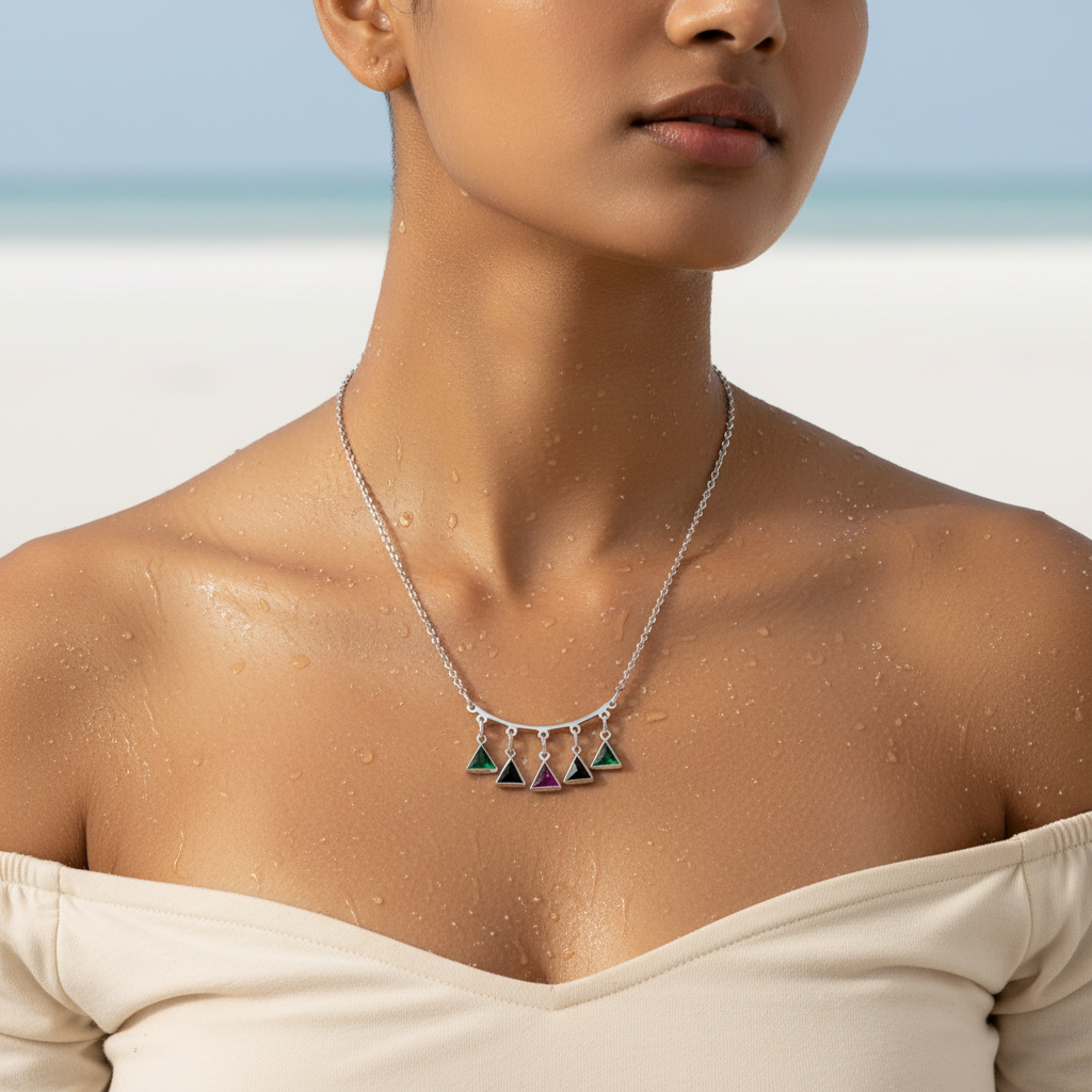 ✨ "Tribhuj Rang" Necklace ✨