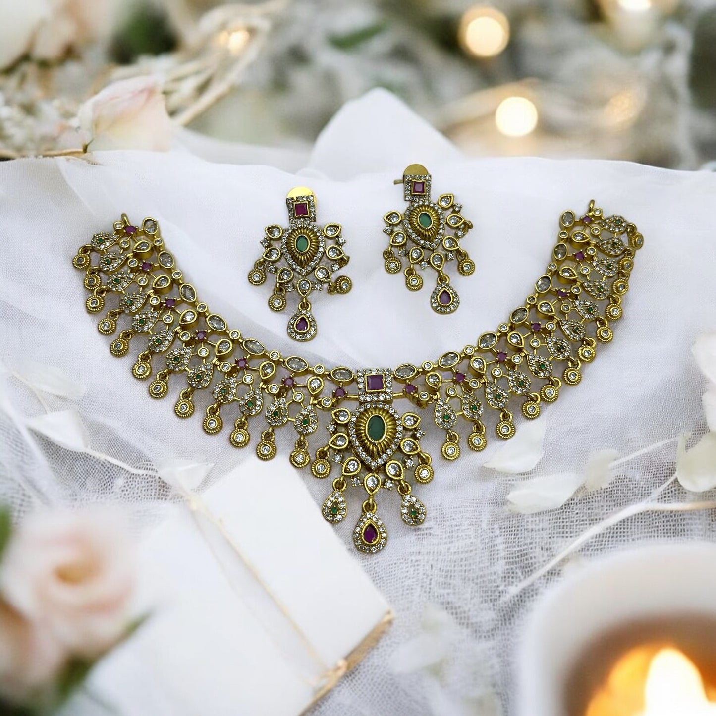Regal Choker Set