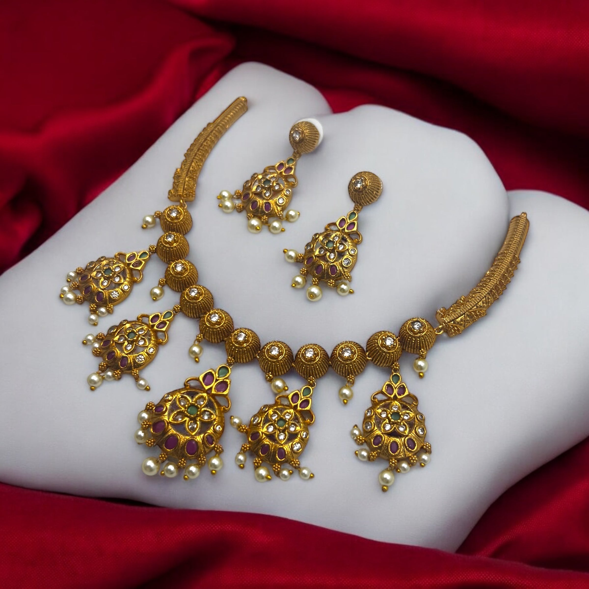 "Regal Jharokha" Necklace Set 👑✨