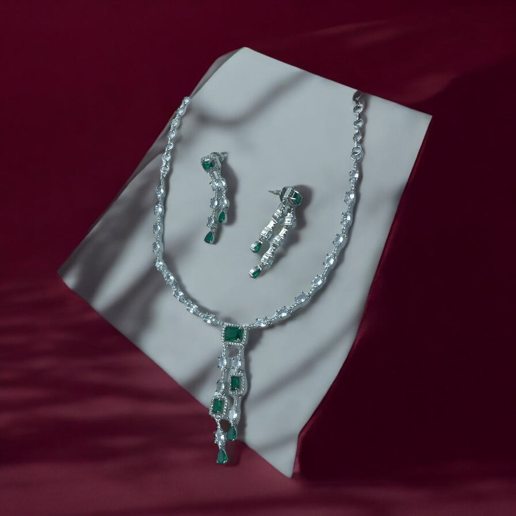 💚 "Symphony" Necklace Set 💚