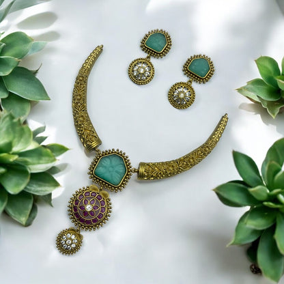 💚 "Tribal Radiance" Necklace Set 💚