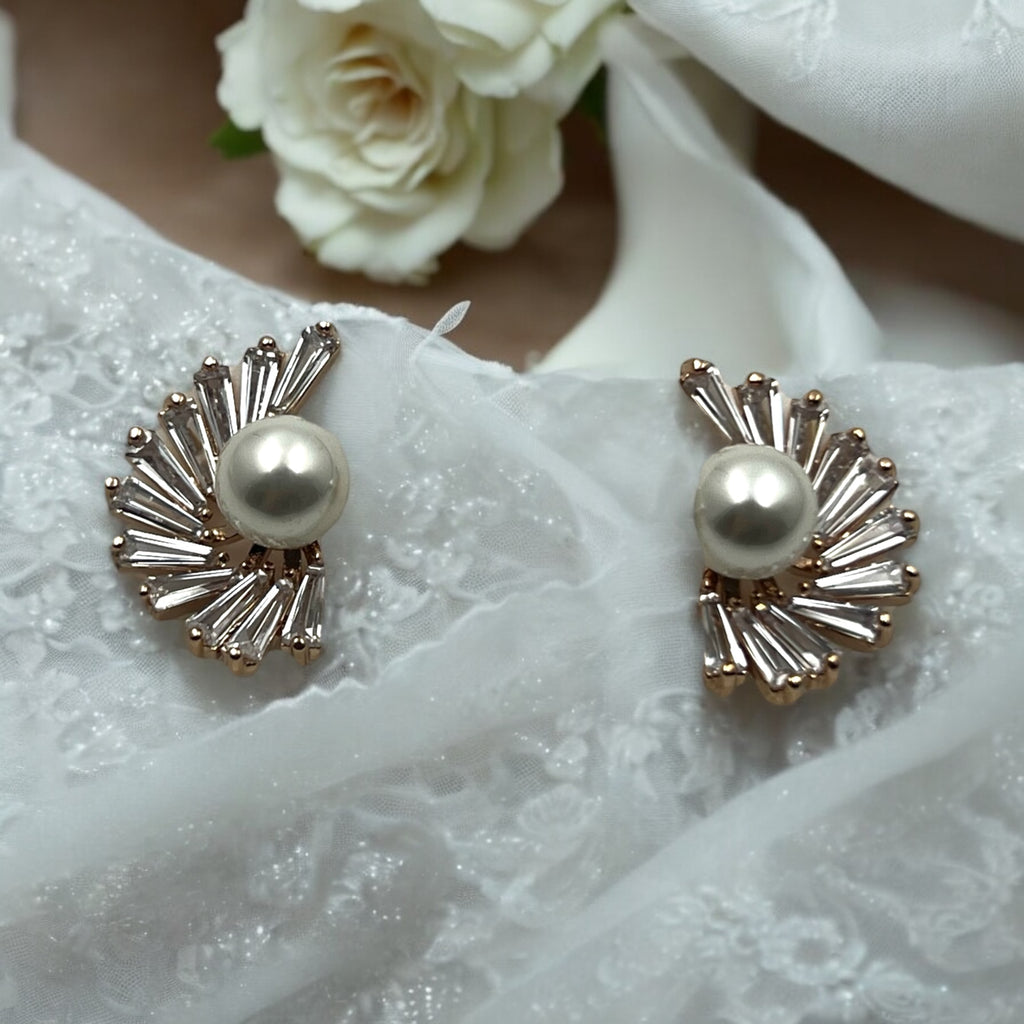 Radiant Fan Pearl Stud Earrings