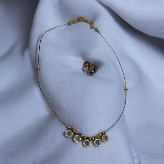Dainty Halo Necklace Set