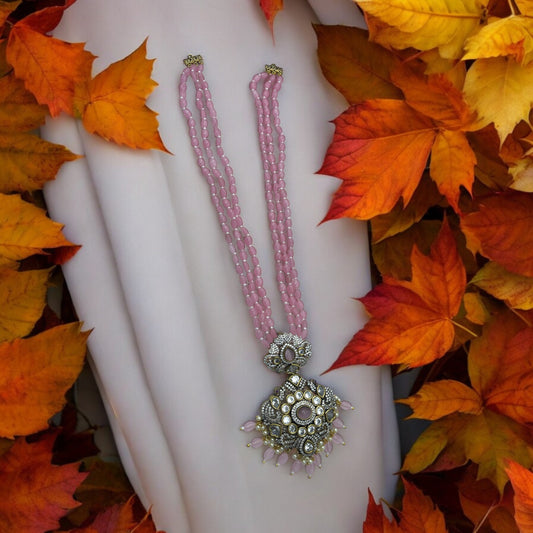 🌸 "Blush Royale" Necklace🌸