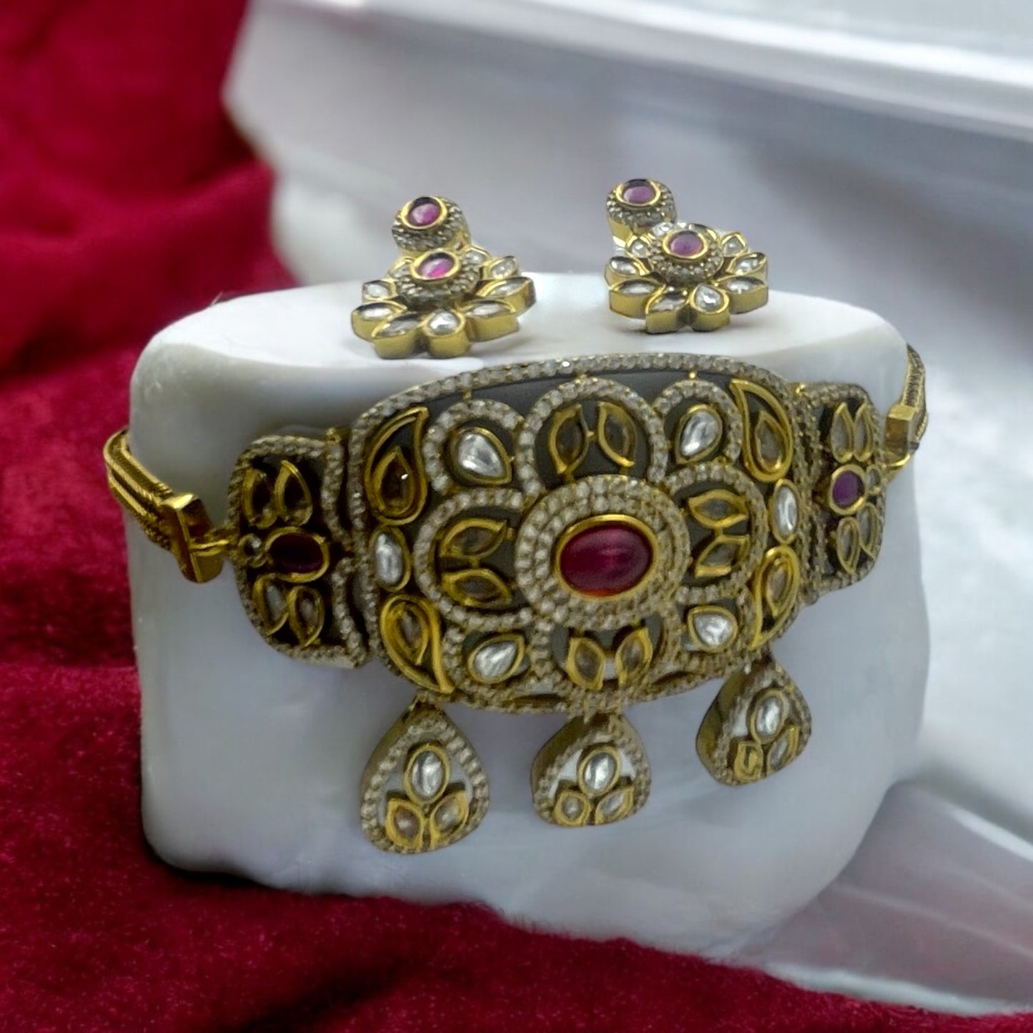 Hyderabad Heritage Necklace Set
