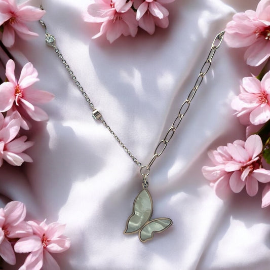 ✨ "Chandi Titli" Necklace ✨