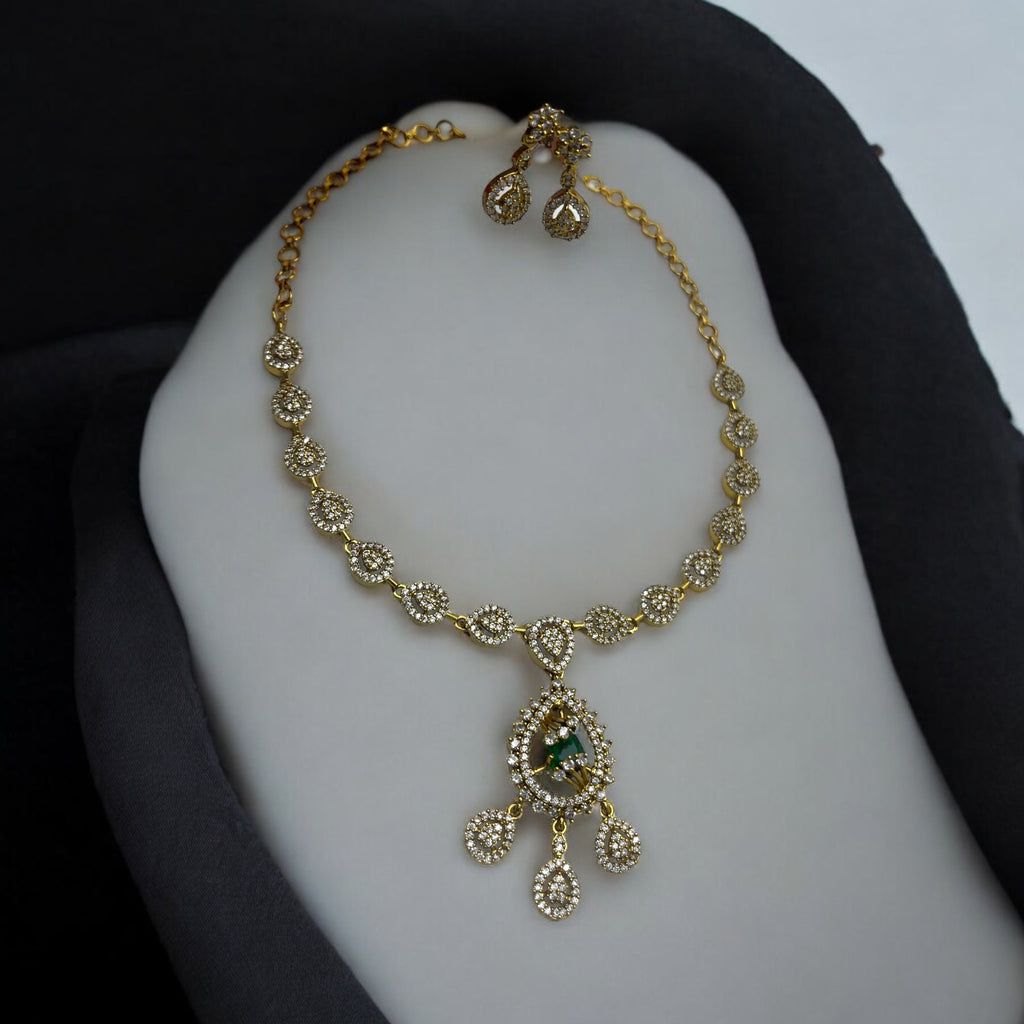 💎 "Regal Radiance" Necklace Set 💎