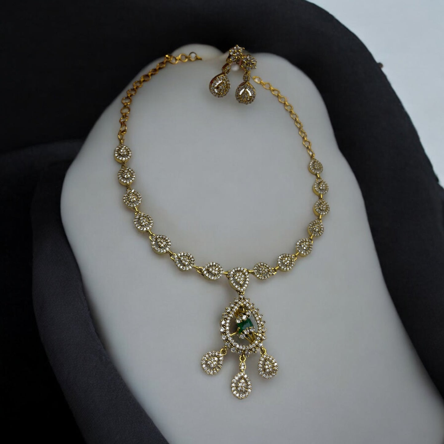 💎 "Regal Radiance" Necklace Set 💎
