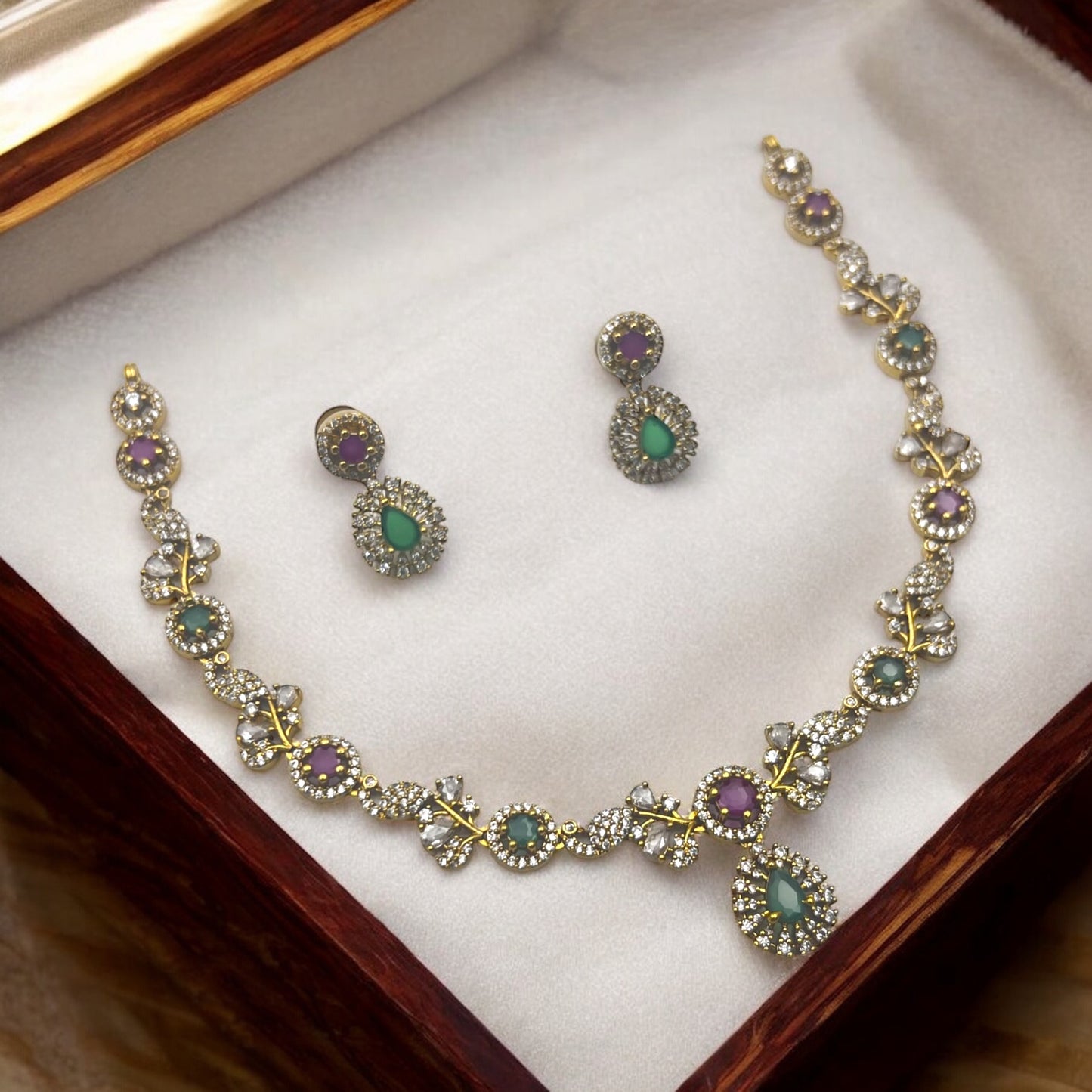 ✨"Latika Mayur" Necklace Set✨