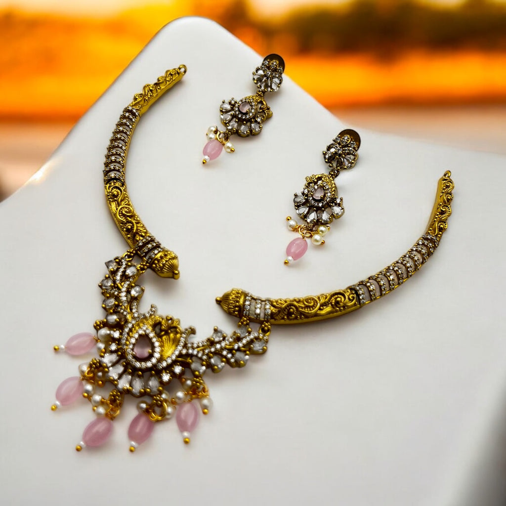 ✨"Gulabi Kundan" Necklace Set✨