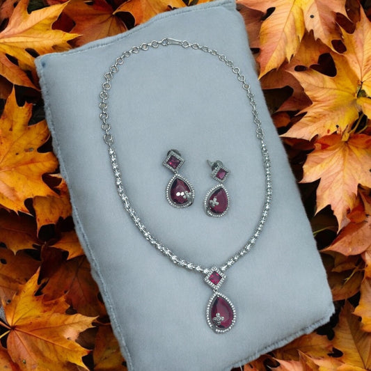 💎 "Scarlet Elegance" Necklace Set 💎