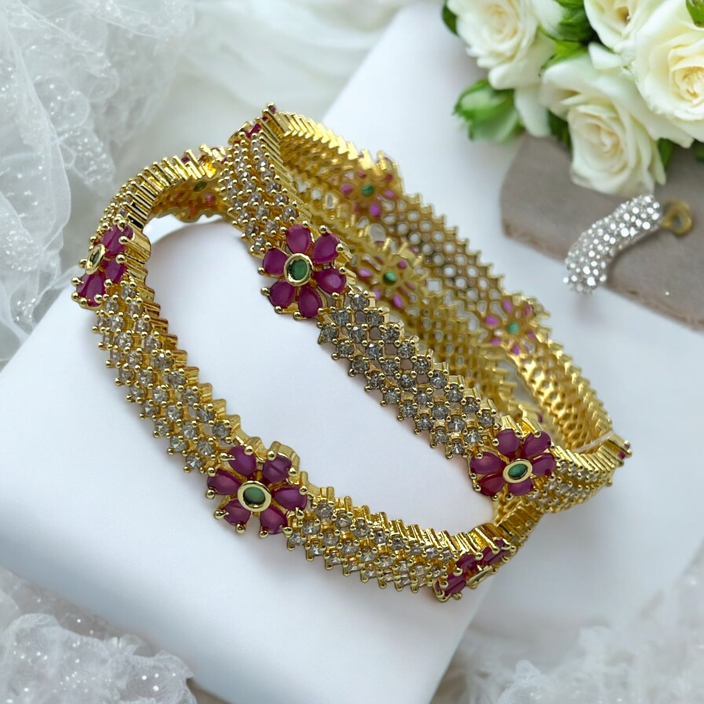 Gulabi Phool Bangle Set