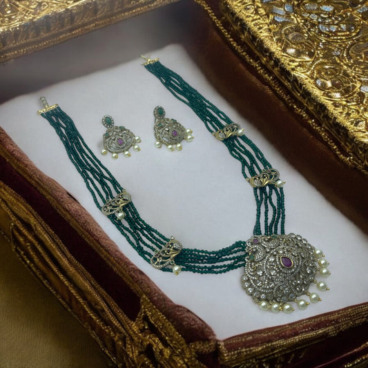 💚 "Mehreen Grace" Necklace Set 💚
