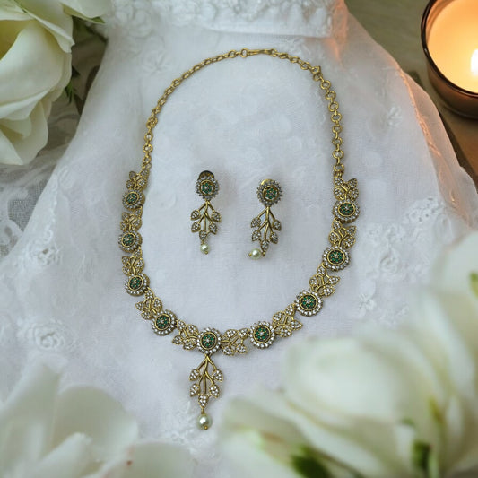 🍃 "Ethereal Bloom" Green Necklace Set 💚✨