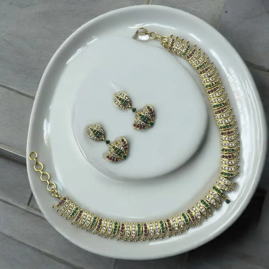Royal Crescent Necklace Set