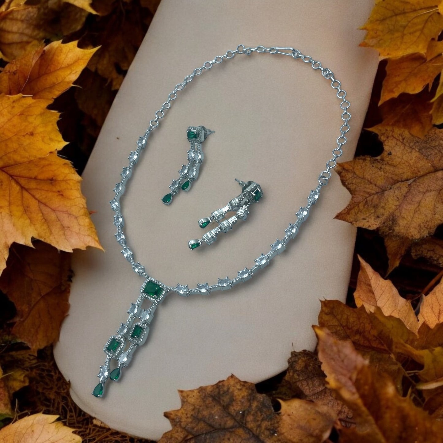 💚 "Symphony" Necklace Set 💚