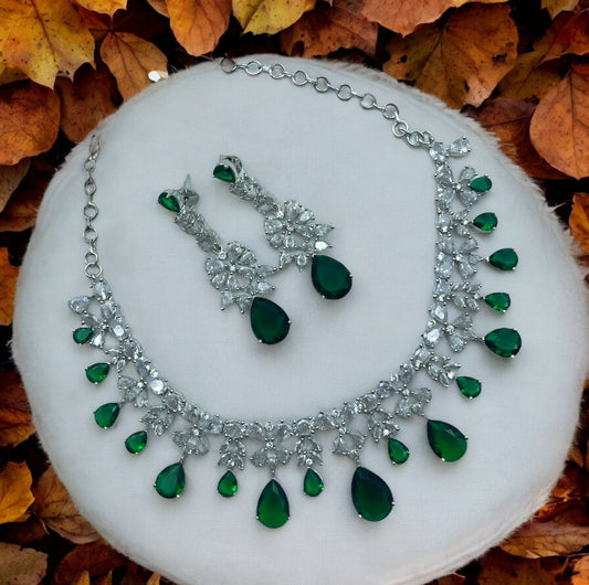 💚 "Zara" Elegance Necklace Set 💚