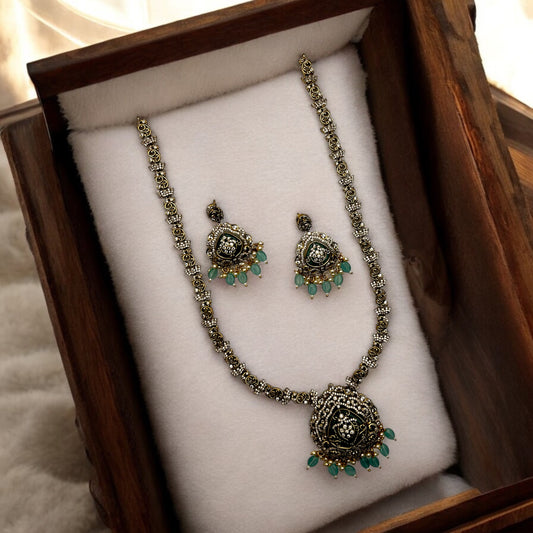 ✨ "Pracheen Harit" Necklace Set ✨