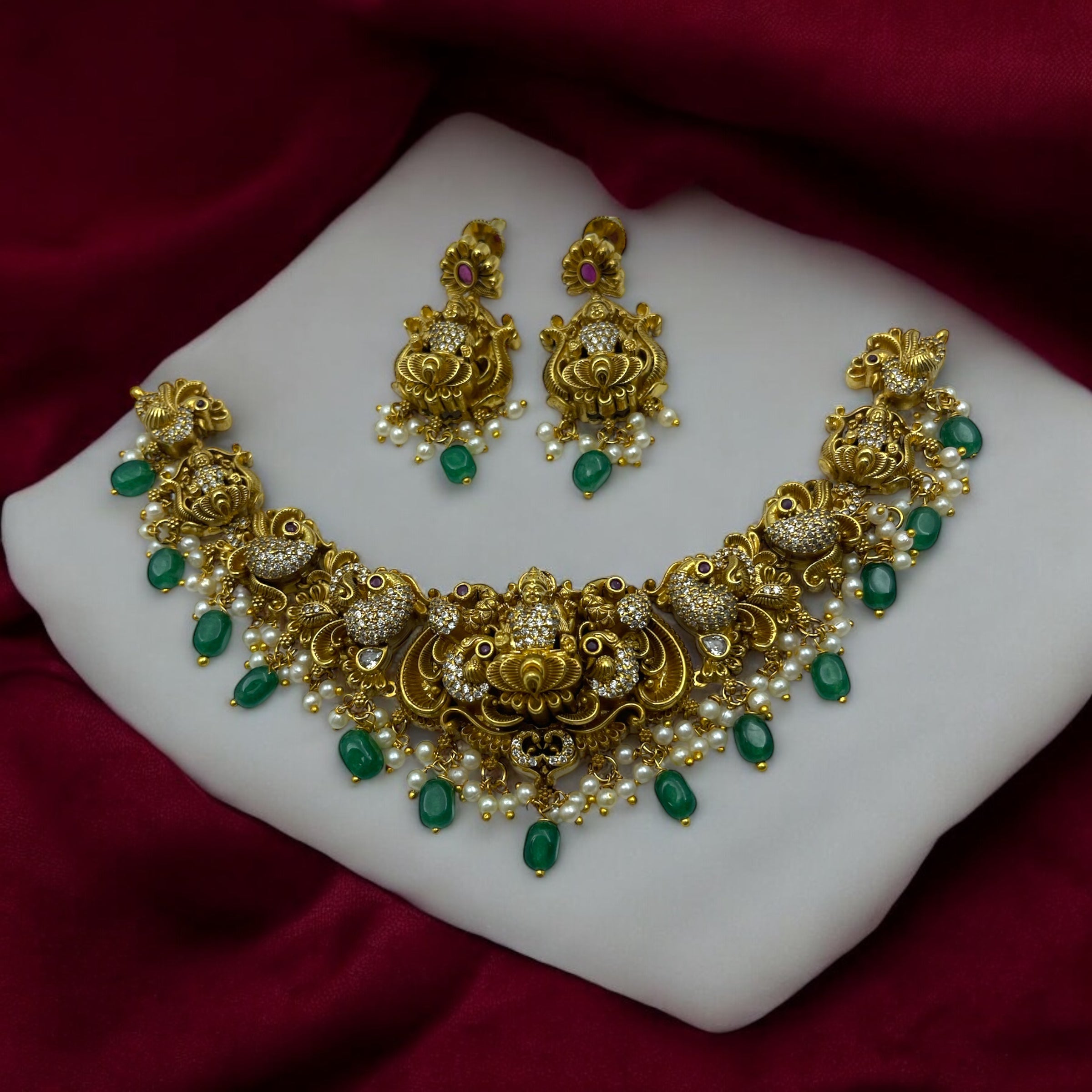 Temple Heritage Choker Set