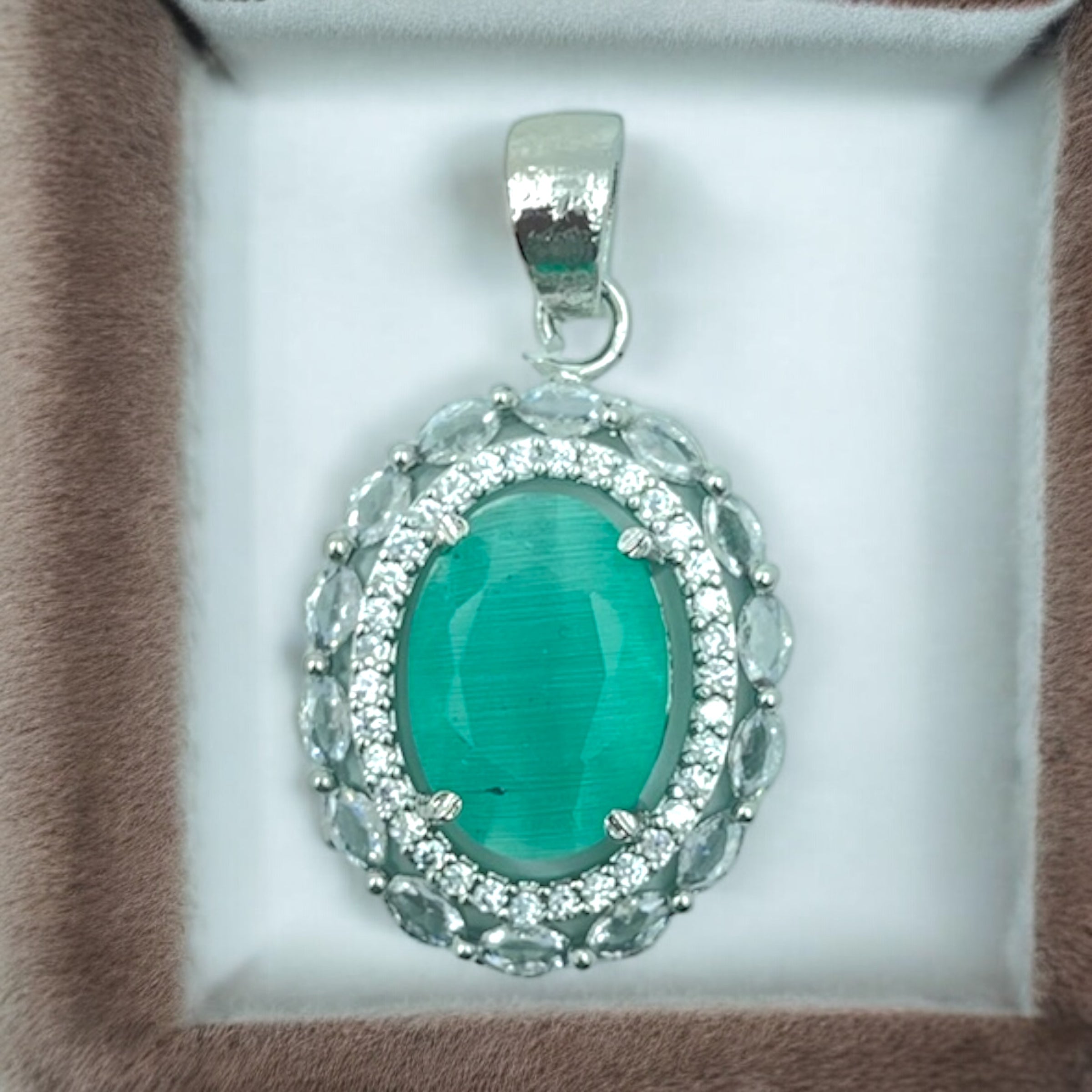 "Ocean Mist" Pendant 💚💎