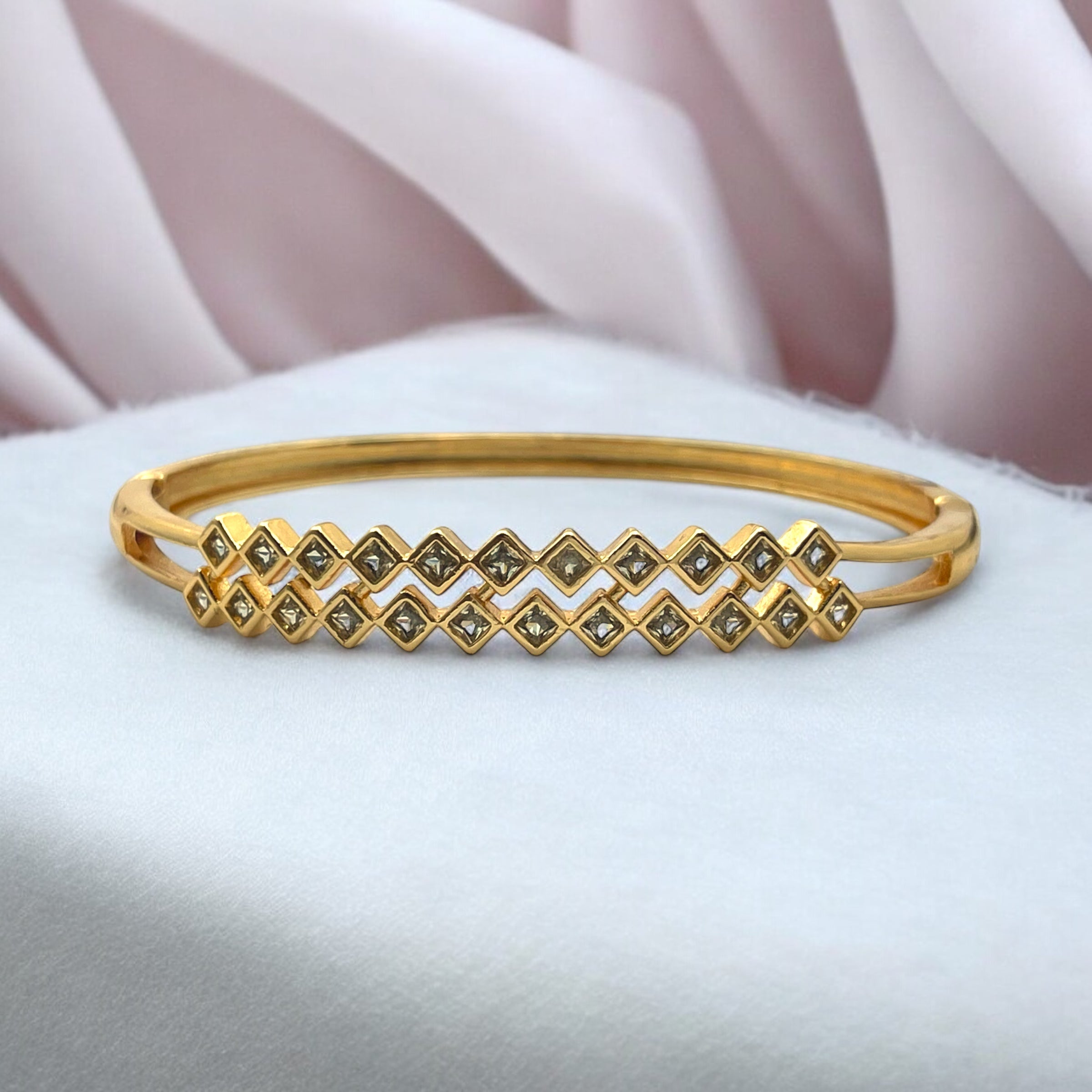 ✨ "Pankhi Valay" Bracelet ✨