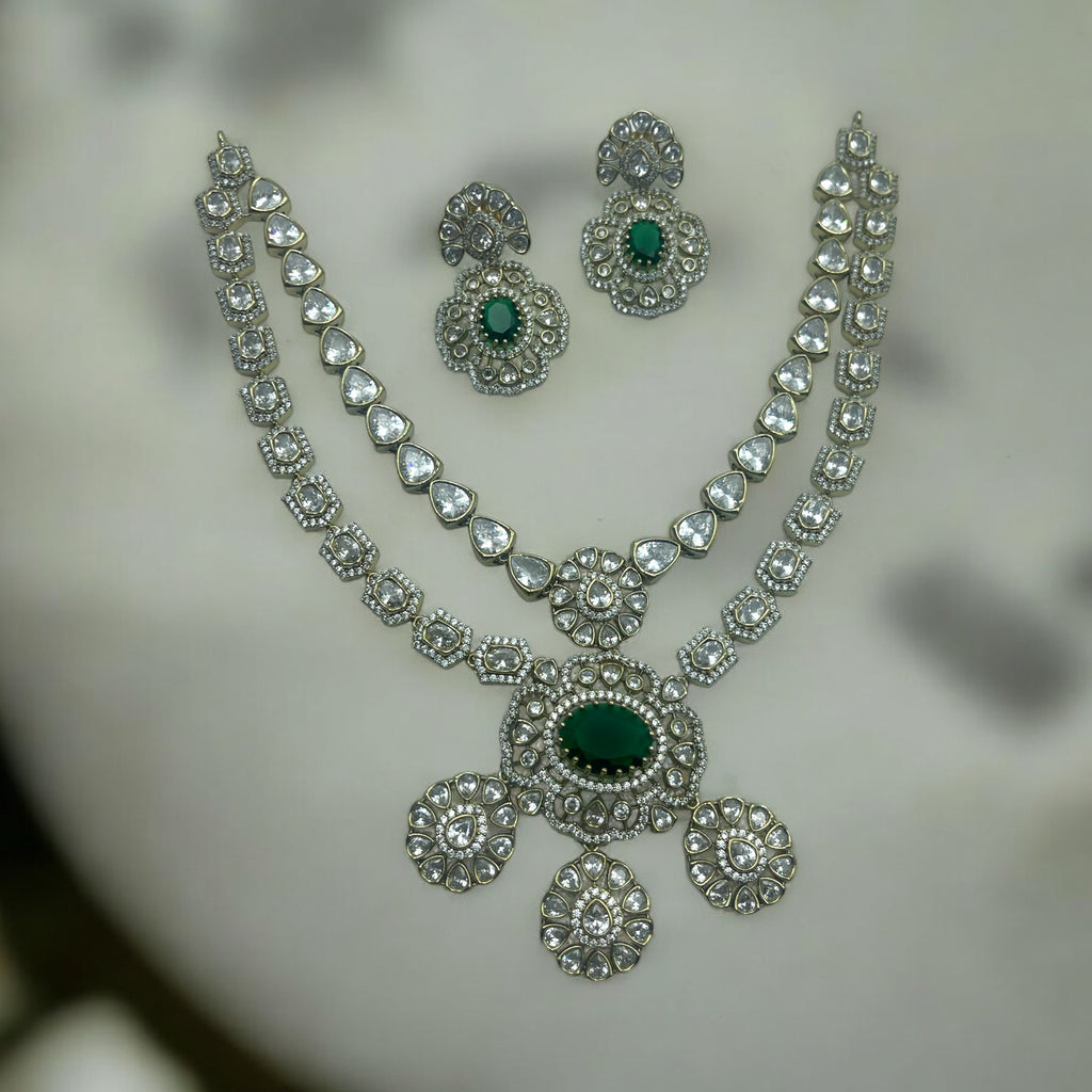 Regal Kundan Necklace Earrings Set