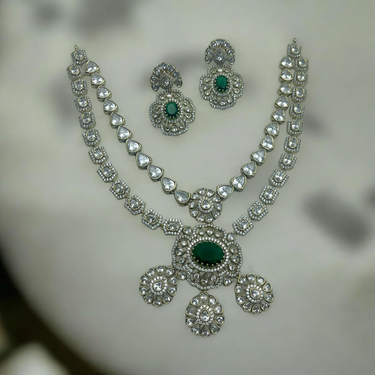 Regal Kundan Necklace Earrings Set