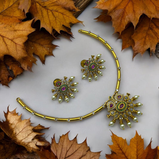 🌿 "Regal Radiant" Necklace Set 🌿