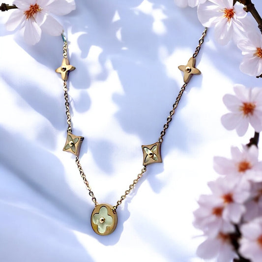 ✨ "Pushpa Aakar" Necklace ✨