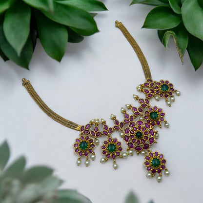 ✨"Pushpa Ratna" Necklace Set