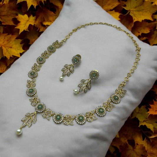 🍃 "Ethereal Bloom" Green Necklace Set 💚✨